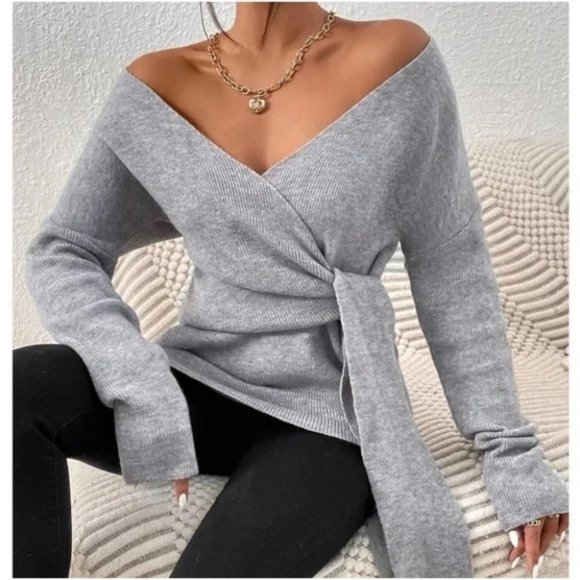 Cozy Gray Side Knot Sweater Top minimalist casual womens - Picture 2 of 8